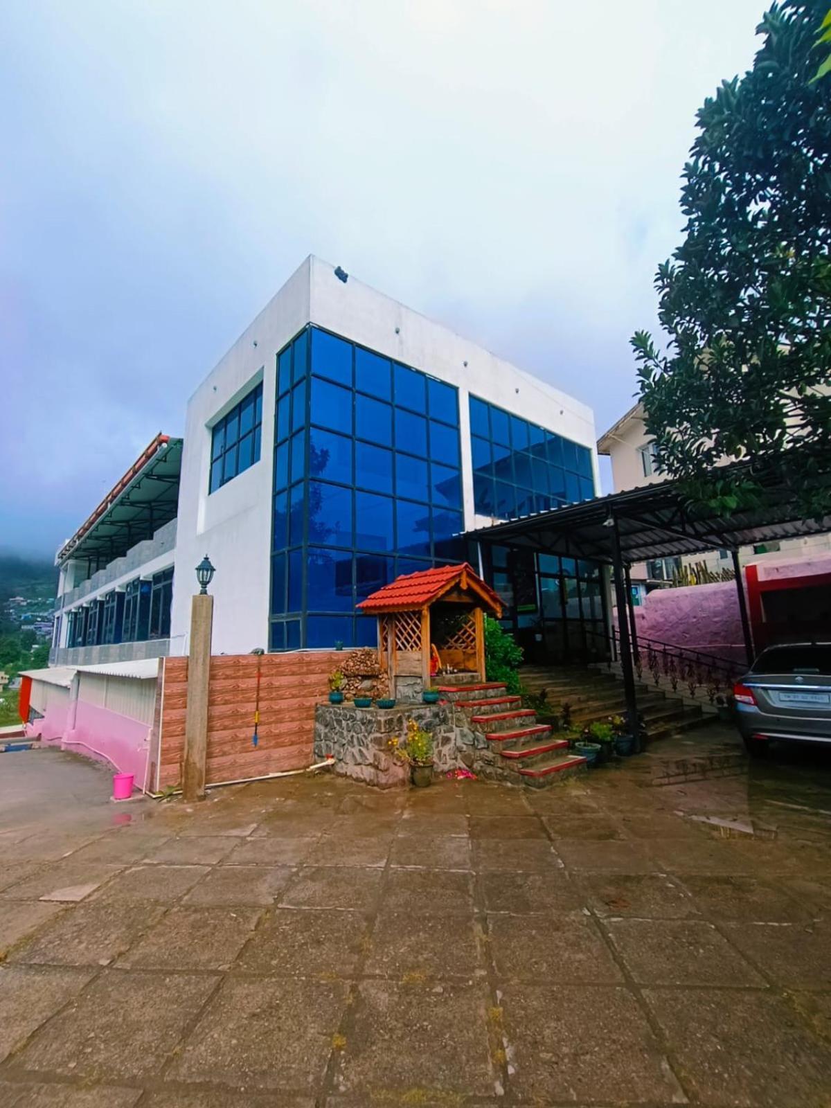 Vetrivel International By Brown Tree Resorts Kodaikanal Eksteriør billede