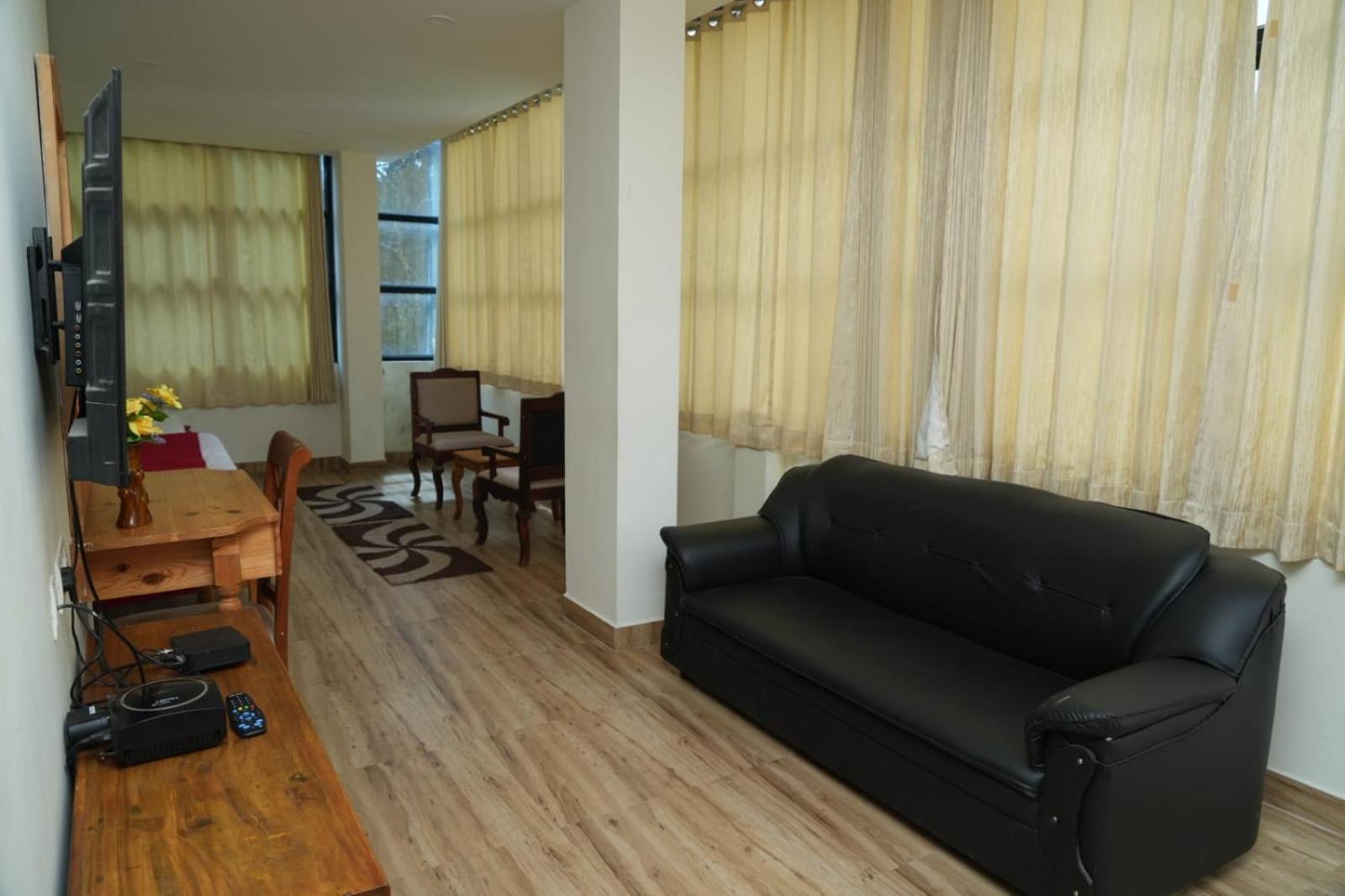 Vetrivel International By Brown Tree Resorts Kodaikanal Eksteriør billede