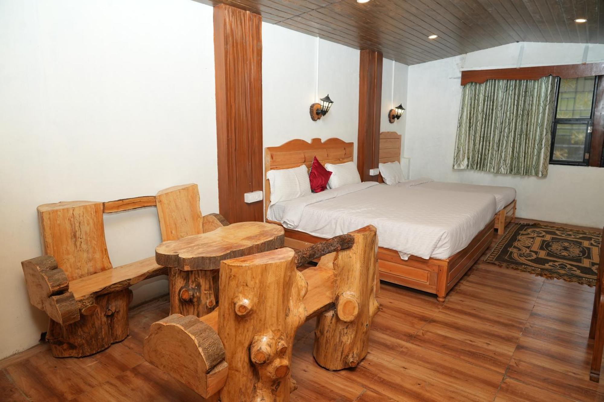 Vetrivel International By Brown Tree Resorts Kodaikanal Eksteriør billede