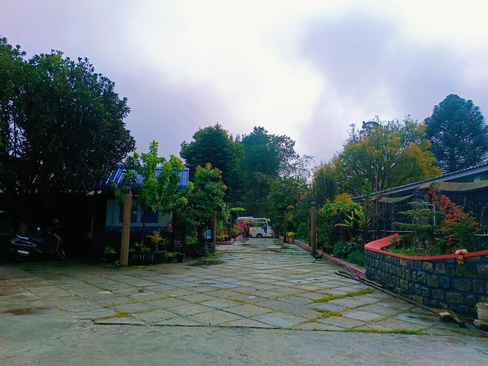 Vetrivel International By Brown Tree Resorts Kodaikanal Eksteriør billede